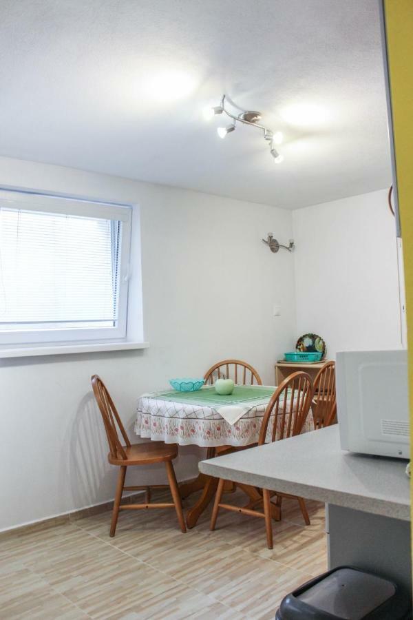 Apartman Marta Banka エクステリア 写真